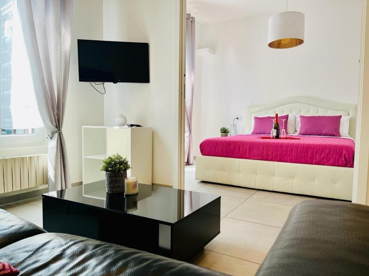 Nice Apartments In The Historic Center Verbania Kültér fotó